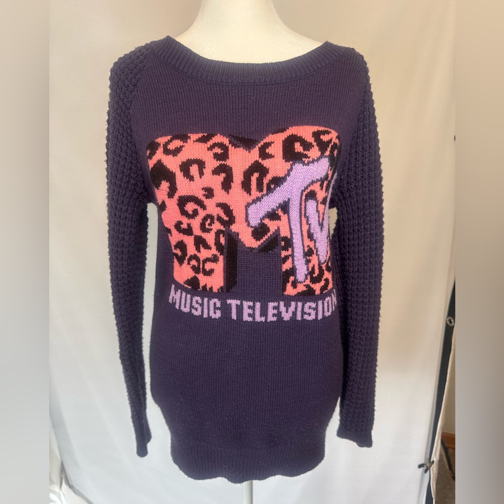 H&M Divided Retro Purple Sweater with Mtv Logo Woven Into Sweater